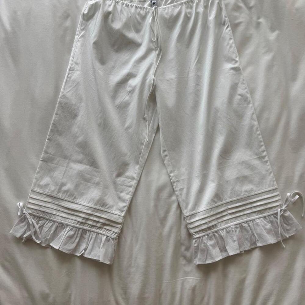 Coucou intimates white cotton capri pants